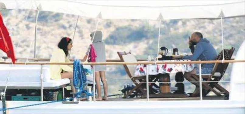 BERGÜZAR KOREL VE HALİT ERGENÇ HESABINI BİLİYOR