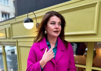 Şebnem Özinal CHP’li Aydın Büyükşehir Belediyesi’ne isyan etti: “Sanata ve sanatçıya verilen değer bu mu?”