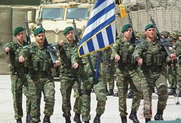 Yunanistan bu skandallarla çalkalanıyor! Miçotakis’i topla tuttular! Yunan ordusuna güvenmiyor mu?