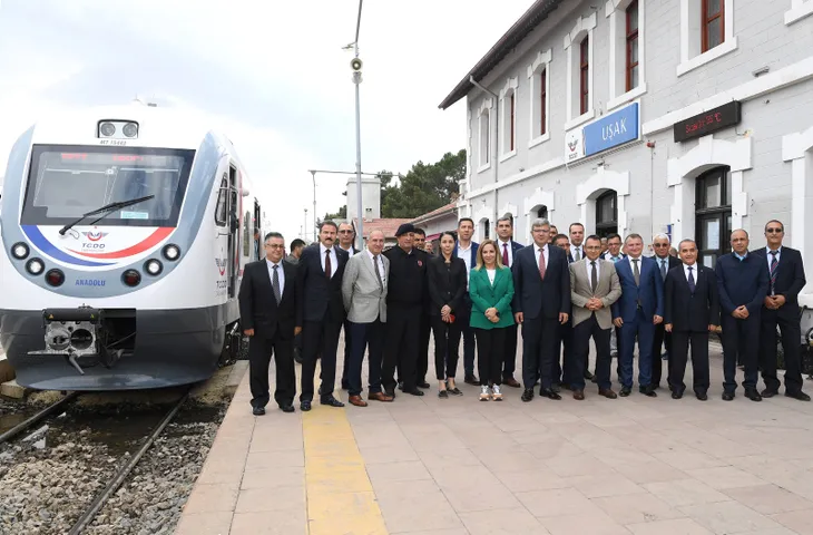 Anadolu DMU Milli Tren Seti Uşak'ta test sürüşüne başladı - 3