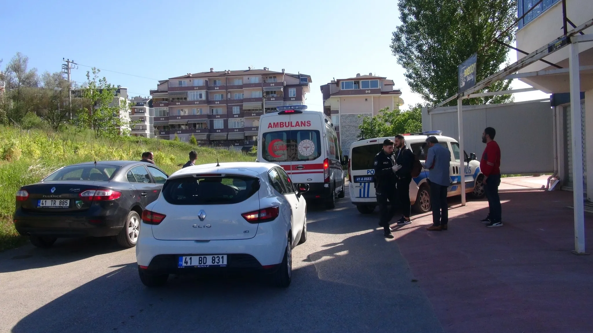 Kocaeli’nde kahreden olay! 3 aylık bebek annesi emzirdikten sonra öldü