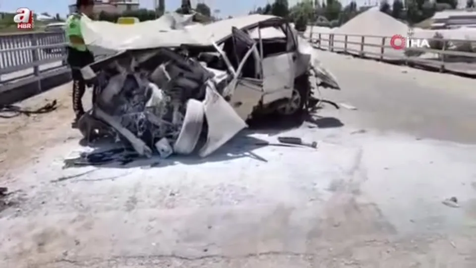 Van’da tır otomobile çarptı