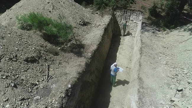 Deprem uzmanları, İzmir'i etkileyen fayı inceledi - 3