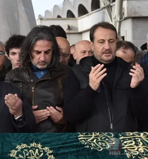 Ünlü müzisyen Ercan Saatçi’nin acı günü! Babasını kaybetti! Cenazeye ünlüler akın etti! Hakan Altun, İsmail Türüt, İbrahim Kutluay… 7