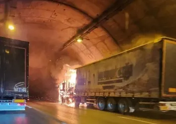 İzmir'de Bayraklı Tüneli'nde TIR'da yangın çıkmıştı! Nedeni belli oldu