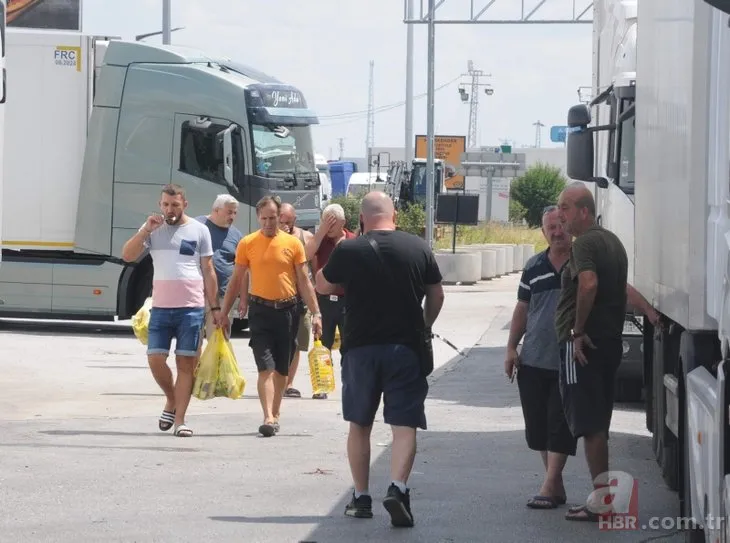 Bulgaristan’da laboratuvar krizi! 300’e yakın Türk TIR’ları 3 gündür sınırda bekliyor