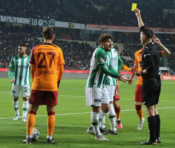 galatasarayin-tarihe-gecen-serisini-konyaspor-bitirdi-geriden-gelip-kazandilar-1679079410799.jpg Galatasaray'ın tarihe geçen serisini Konyaspor bitirdi! Geriden gelip kazandı - 3