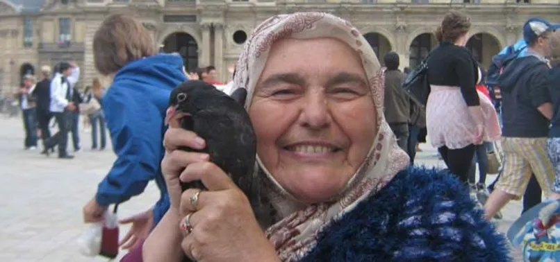 Ayşe Teyze'ye reklam ve dizi teklifi yağıyor!