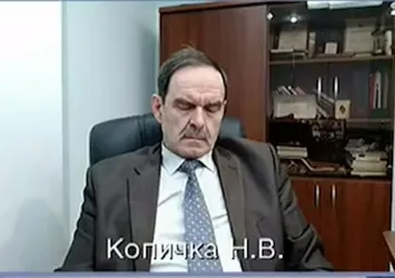 Koronavirüs toplantısında horlayarak uyudu! 'Gözlerimi dinlendiriyordum' açıklaması geldi