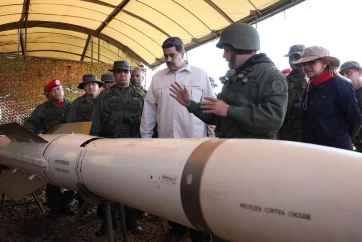 Maduro ABD'ye meydan okudu: İşte silahlı kuvvetler burada