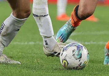 Türkiye'de yaz transfer dönemi ne zaman bitiyor? Futbol transferleri için son tarih belli mi?