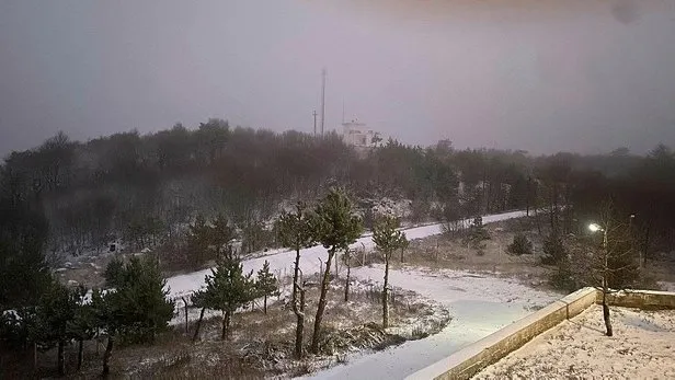 Soğuk havanın ardından birçok bölgeye mevsimin ilk karı düştü - 7