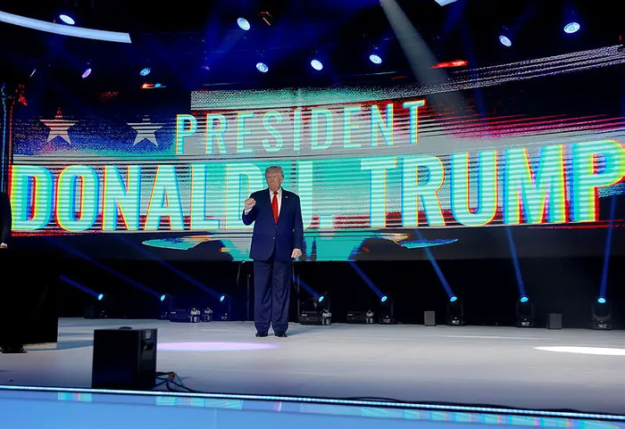 Trump’tan LGBT’li sapkınlarla ilgili dikkat çeken çıkış: Sadece iki cinsiyet vardır! Erkek ve kadın