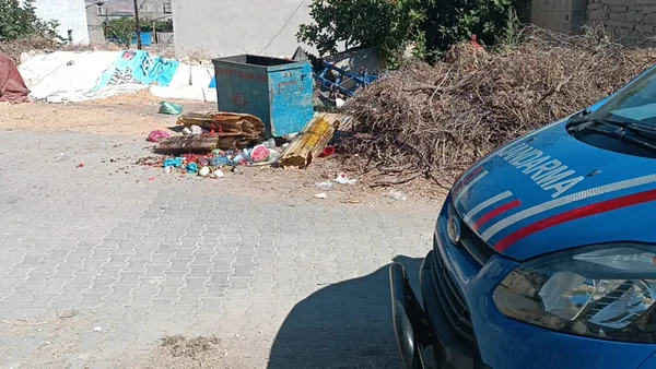 gaziantepte-soke-eden-olay-cop-konteynerinin-yaninda-bebek-cesedi-bulundu-1662977743411.jpg Gaziantep’te şoke eden olay! Çöp konteynerinin yanında bebek cesedi bulundu - 4