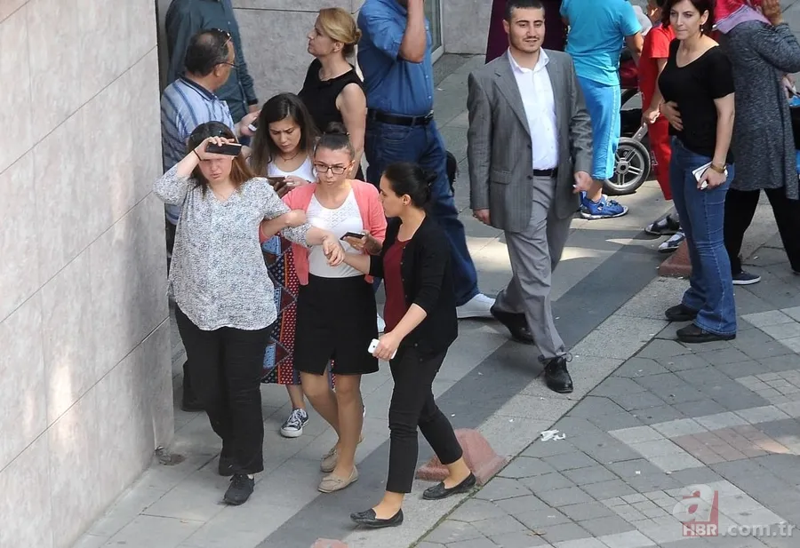 Ege'de meydana gelen deprem sonrası ilk fotoğraflar 19