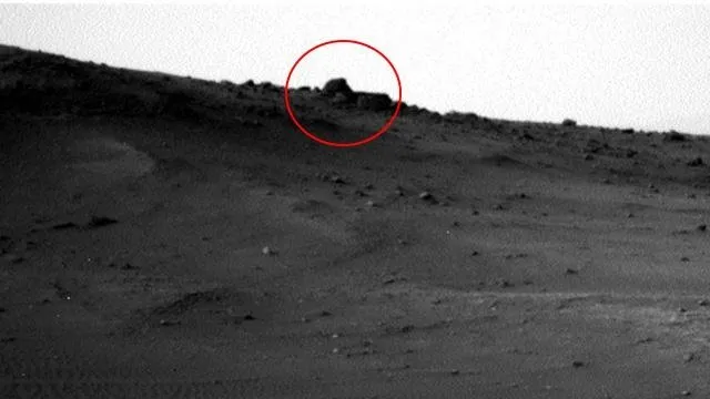 Mars’ta çekilen görüntü sosyal medyayı ikiye böldü