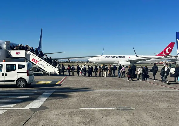 THY milletin yanında! Deprem bölgesine tonlarca yardım malzemesi taşıdı