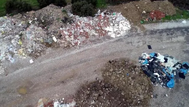 İzmir’de baraj yakınına dökülen molozlara halk isyan etti: Başa çıkamıyoruz