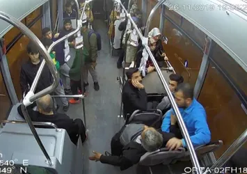 Adıyaman'da otobüste fenalaşan yolcuyu hastaneye yetiştirdiler