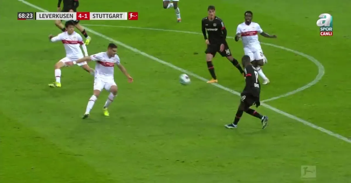 GOL | Leverkusen 4-1 Stuttgart