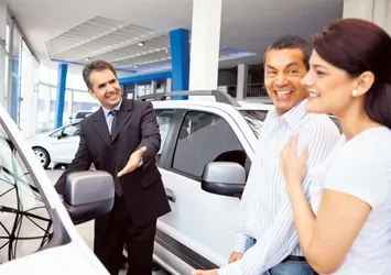 Tüketiciler artık otomobil almıyor, kiralıyor