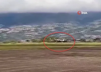 Uçak havalandıktan saniyeler sonra düştü