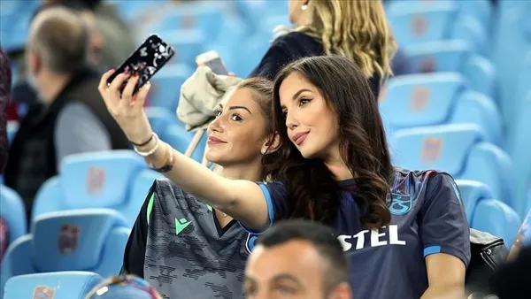 trabzonspor-fenerbahce-maci-biletleri-satisa-cikiyor-1671615431820.jpg Trabzonspor-Fenerbahçe maçı biletleri satışa çıkıyor - 3