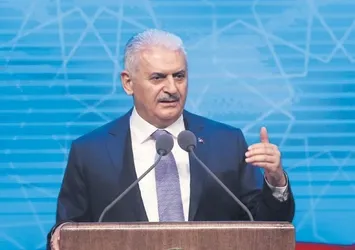 Binali Yıldırım müjde verdi: Bürokrasiyi tuş edecek reform