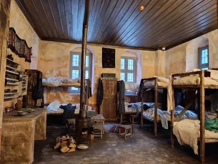 sinop-tarihi-cezaevi-muzesi-ziyaretcilere-kapilarini-aciyor-1749108703171.jpeg Restore edilen Sinop Cezaevi'nin içinden görüntüler (A Haber arşiv)