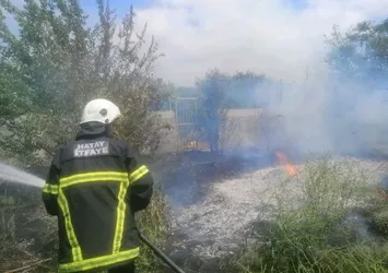 Samandağ'da bahçe yangını