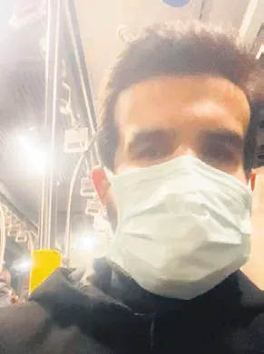 metrobuste-bozulan-sesli-anons-cilesi-gorme-engelli-nail-olmez-defalarca-ibbyi-aramasina-ragmen-cozum-bulamadi-1640570122301.jpg Toplu ulaşım araçlarında sesli anons çilesi! Görme engelli Nail Ölmez şikayet kaydı açtı İBB çözüm bulamadı - 3