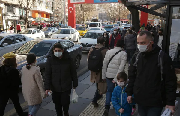 1609834834593.jpg Türkiye'de 15 kişide görülmüştü! Bilim Kurulu üyesinden flaş mutant virüs açıklaması - 1