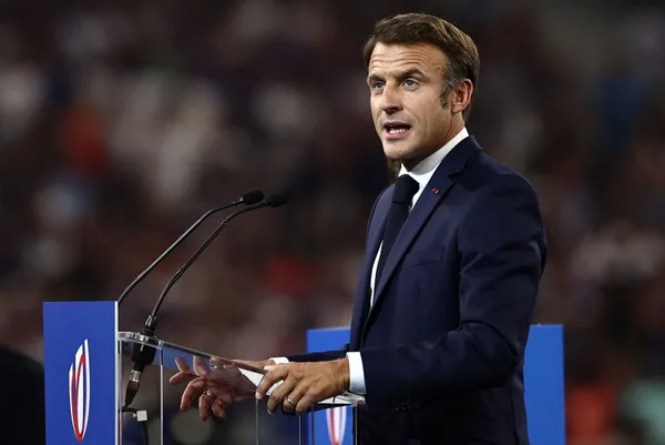 1694245323174.jpg Rugby Dünya Kupası açılışında Macron'a soğuk duş! İzleyicilerden ıslıklı protesto - 3