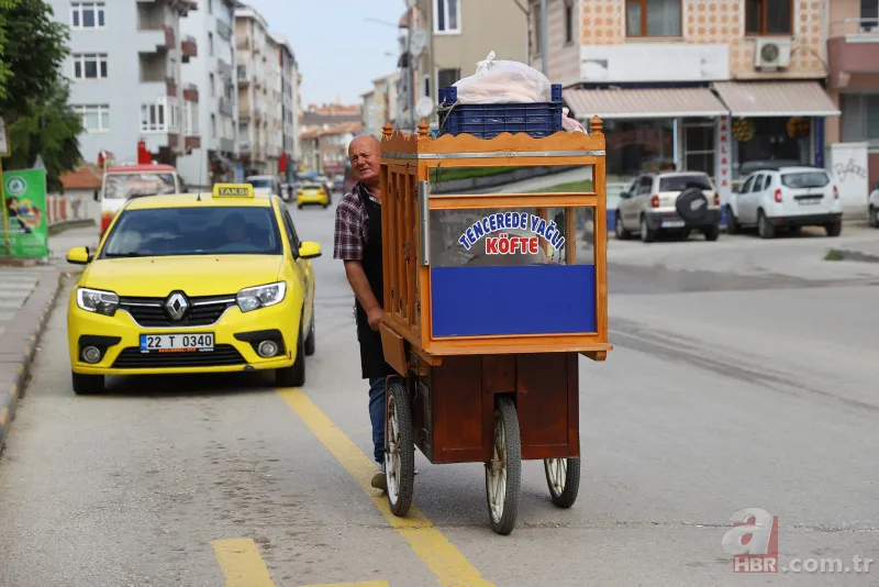 Önce haşlanıyor sonra kızartılıyor! Edirne’nin sokak lezzetine doyum olmuyor 5