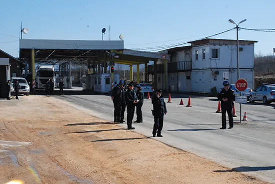 Sırbistan-Kosova sınırında alarm! Cumhurbaşkanı ’Gece yarısı saldıracaklar’ deyip duyurdu