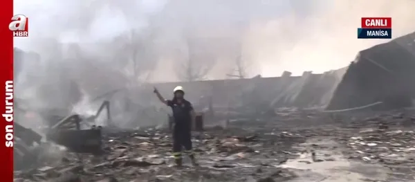manisadaki-fabrika-yangini-19-saatte-kontrol-altina-alindi-iste-alevlerin-buyumesinin-sebebi-1687509703943.jpg