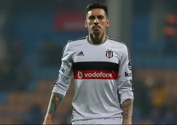Jose Sosa ile sıkı pazarlık!