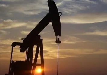 Suriye 14 yıl aradan sonra ilk resmi ham petrol ihracatını gerçekleştirdi