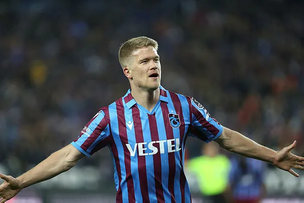 Berat Albayrak’a övgü: Ülke futbolu çok şey borçlu! Trabzonspor’da tüm planlar Şampiyonlar Ligi için yapılıyor