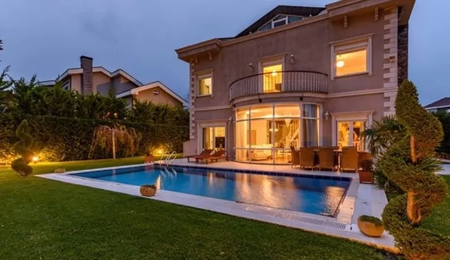 Koronavirüs sonrası Bodrum’da fiyatlar uçtu! 2 milyona kiralık villa