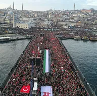 Galatadan dünyaya tarihi mesaj