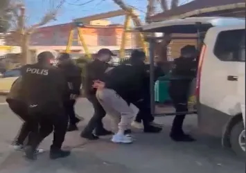 Taksici panik butonuna bastı 4 şüpheli yakalandı