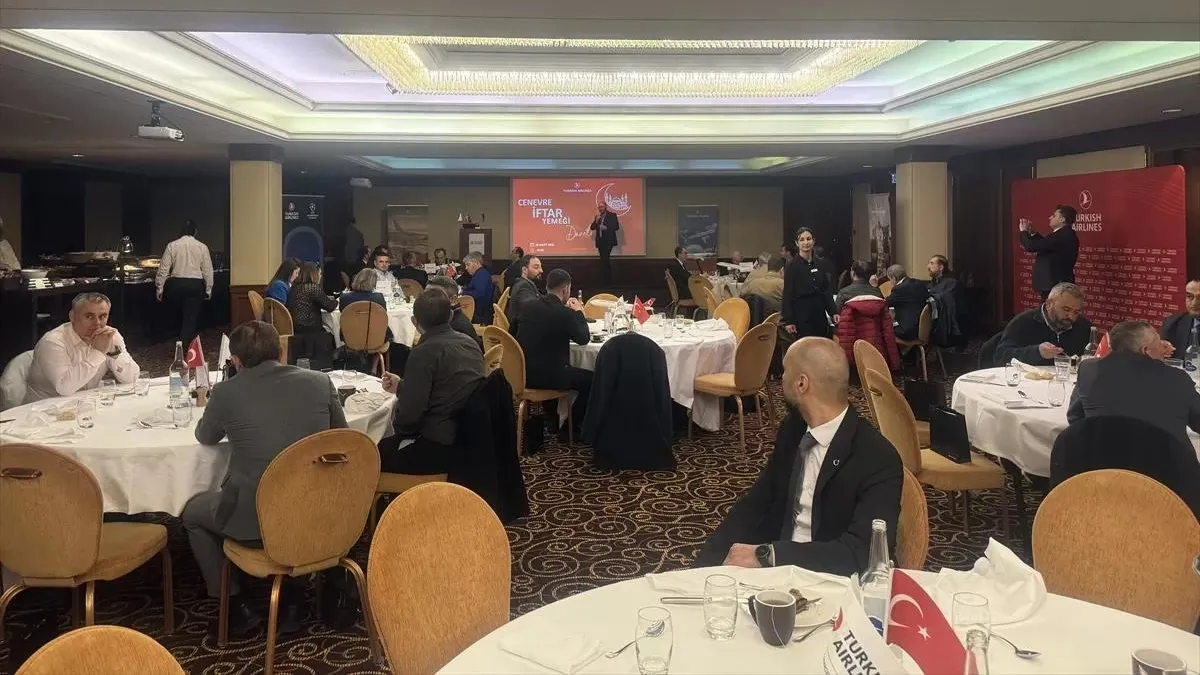 THY Cenevre Müdürlüğü iftar verdi