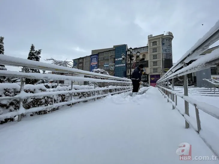 Hafta sonu hava nasıl olacak? Kar yağacak mı? Meteoroloji’den İstanbul için önemli uyarı! Yüzlerce köye ulaşılamıyor