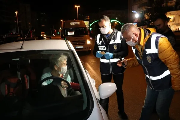 Bahanesi cezadan kurtaramadı! Sokağa çıkma yasağını çiğneyen kadına ceza kesildi - 1
