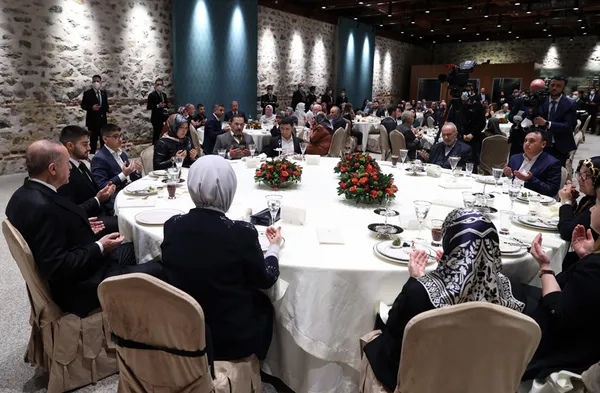 Şehit aileleri ile iftar: Başkan Erdoğan’dan flaş açıklamalar: Milletimizle birlikte oynanan oyunları bozduk - 6