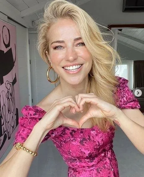 Burcu Esmersoy’a sevgilisi Nazım Akmandil’den büyük sürpriz! Havalara uçtu