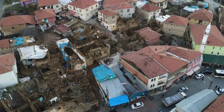 Kemal Sunal’ın evi Elazığ depreminde yıkıldı!