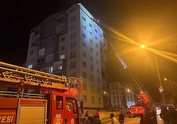 Sivas'ta apartmanda yangın paniği