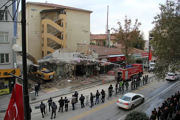 Malatya'da bina çökmesi! Tutuklanan zanlıdan şoke eden savunma - 6